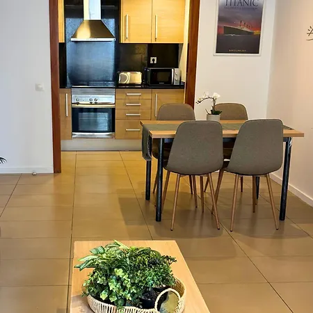 Kioto - Modern With Parking & Swimming Pool